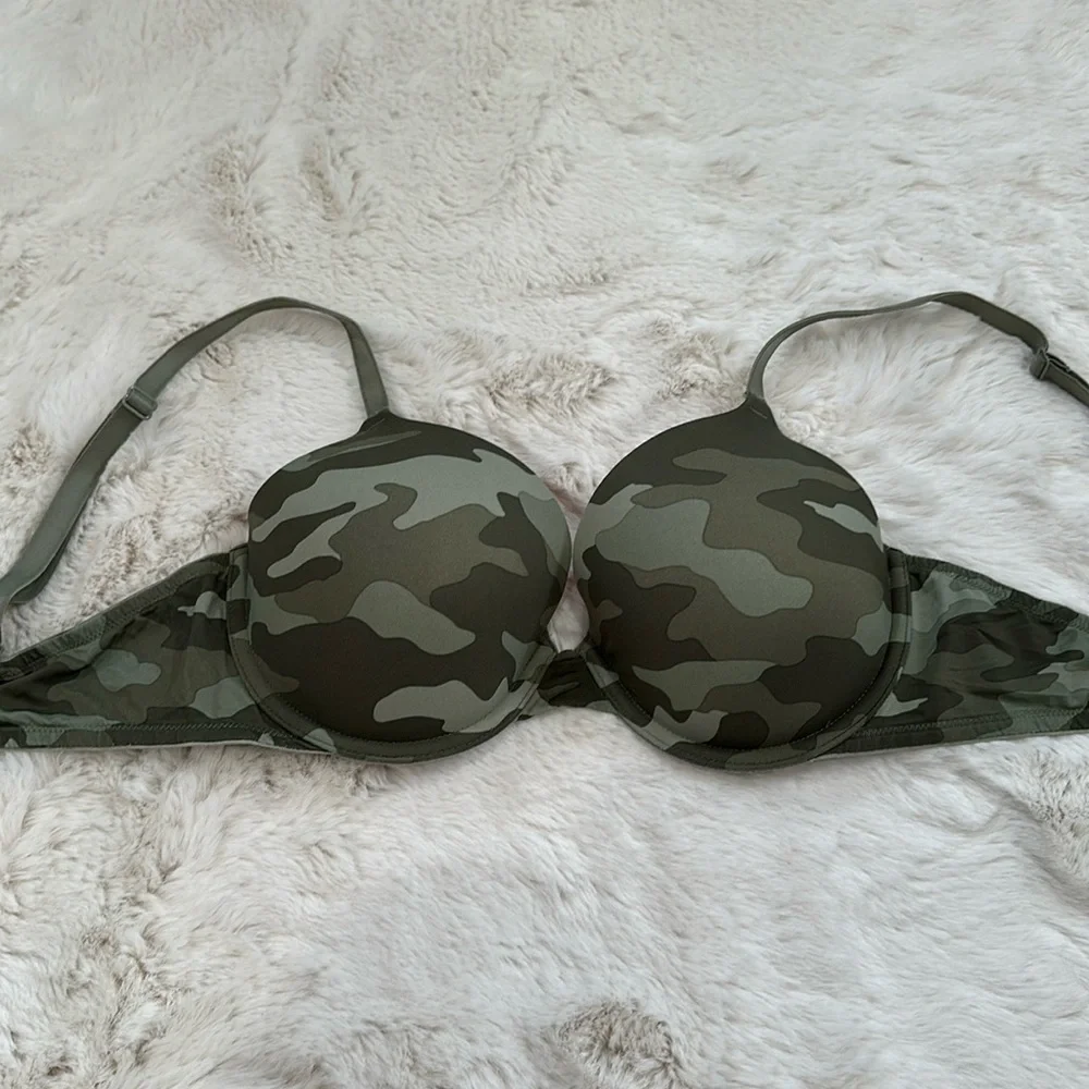 VS PINK Wear Everywhere Lightly Lined Bra Campo size 34D